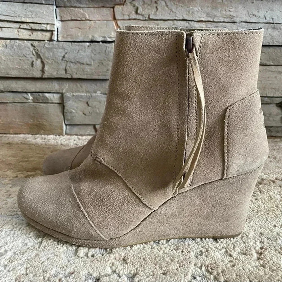 Toms Desert Tan Wedge Suede Leather Booties Ankle Boots Zip Up: 10 - Picture 2 of 10
